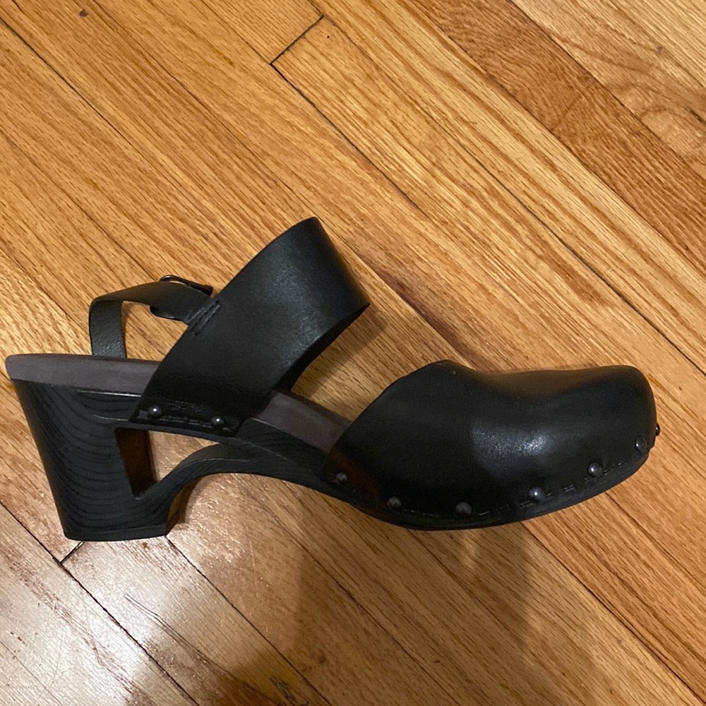 dansko wedges !